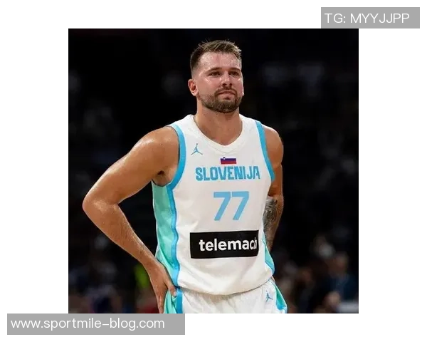 东契奇首节表现出色攻防兼备轻松拿下10分4板2助正负值高达6 东契奇首节表现出色攻防兼备轻松拿下10分4板2助正负值高达6