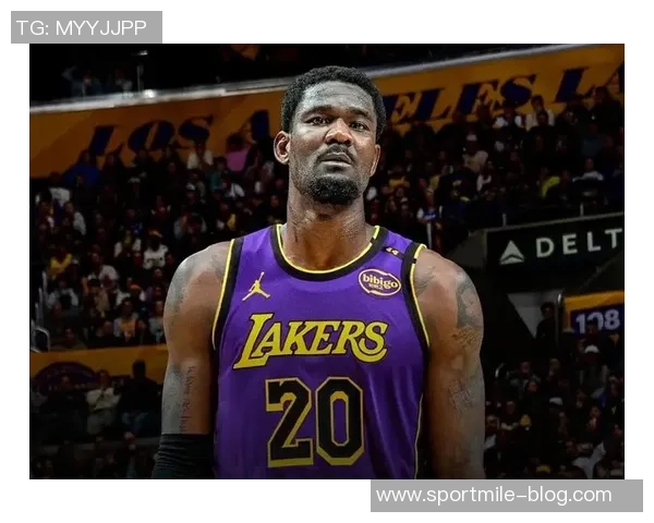 艾顿期待与东詹共同训练表示已做好充分准备静待机会到来